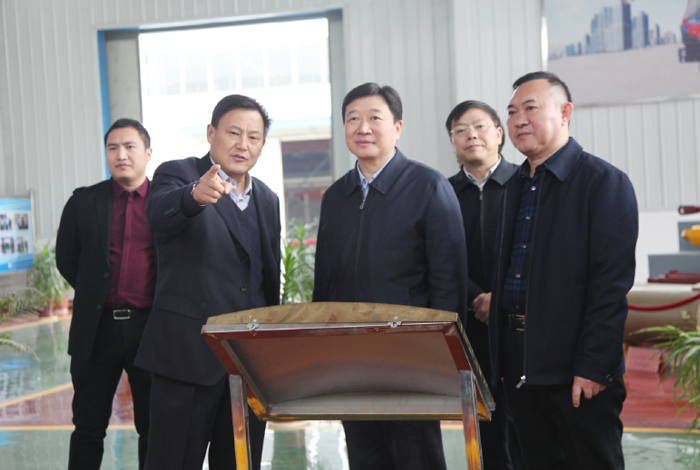 �����L(zh��ng)�𲨣�������������(j��ng)��?xi��ng)���������һ���ڮa(ch��n)Ʒչ�d����ί��(sh��)ӛ���V���������B��˾�a(ch��n)Ʒ���g(sh��)������.jpg